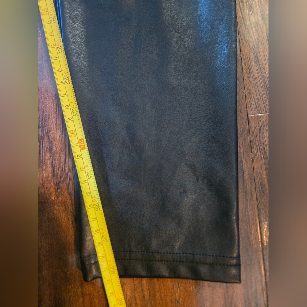 7 For All Mankind Medium Black Faux Leather High Waist Versatile Ankle Leggings - Picture 6 of 8
